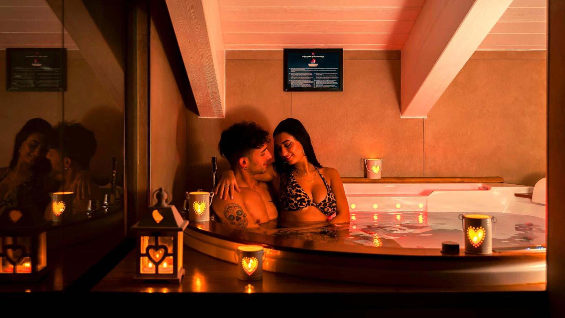 Junior Suite jacuzzi